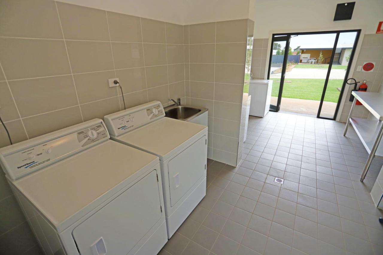 Eastend Studio Apartments Dubbo Eksteriør bilde